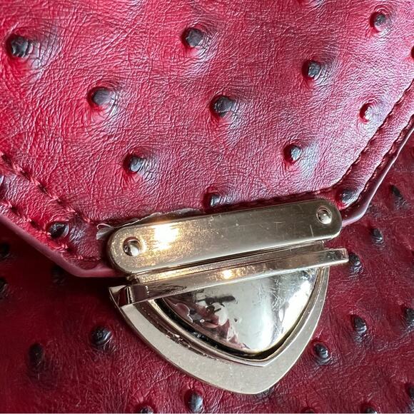 Imoshion Red Faux Ostrich Chain Link Handbag - Picture 8 of 16